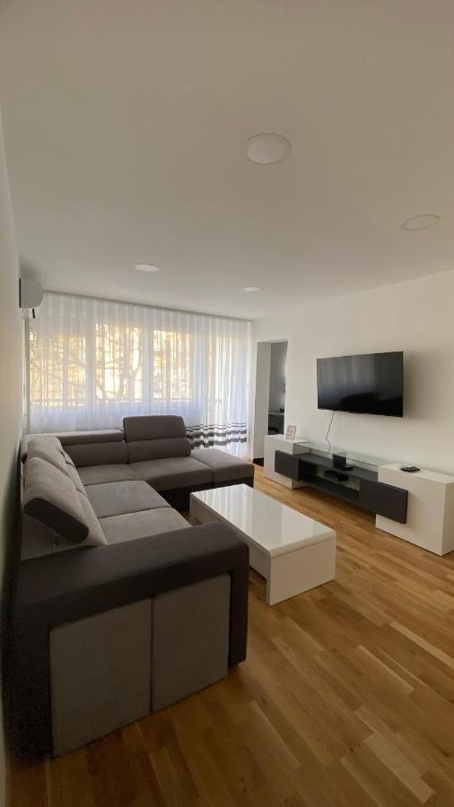 M.B.A. Apartments Карловац Екстериор снимка